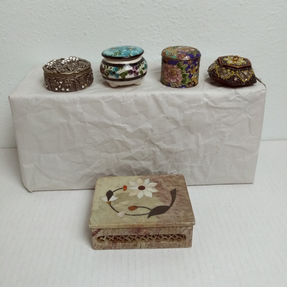 Trinkets Boxes Jewelry Storage containers Bundle Of 5 - Picture 3 of 17